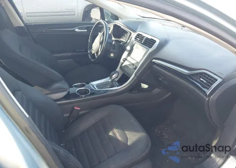 2013 Ford Fusion Hybrid Se z USA, uszkodzony, nr VIN 3FA6P0LU1DR387450